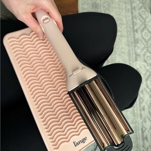 Lange Triple Barrel Waver in Blush Pink and Rose Gold